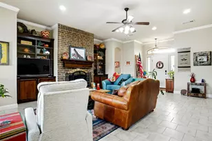1832 Town Creek Cir, Weatherford, TX 76086 - Photo 9