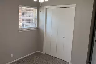 725 Willow St, Hurst, TX 76053 - Photo 17