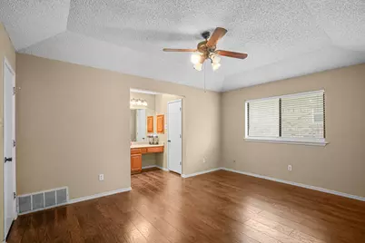 2134 Reverchon Drive, Arlington, TX 76017 - Photo 11