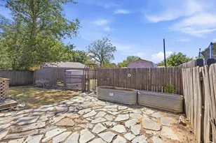 309 Elm St, Whitesboro, TX 76273 - Photo 29