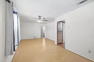 309 Elm St, Whitesboro, TX 76273 - Photo 13