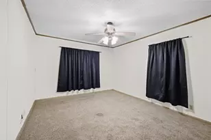 309 Elm St, Whitesboro, TX 76273 - Photo 5