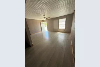 602 Peterson Drive, Jacksboro, TX 76458 - Photo 3