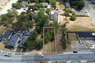 1718 Pine St, Dallas, TX 75215 - Photo 1