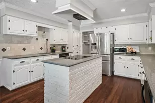 2705 Prairie Creek Ct, Plano, TX 75075 - Photo 11