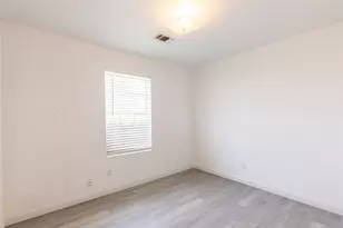 201 & 203 Bluebonnet Dr, Winters, TX 79567 - Photo 19