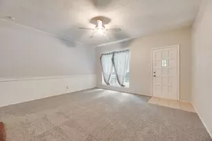 624 Trailwood Ct, Garland, TX 75043 - Photo 3