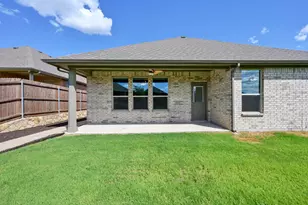 1840 Ruffian Rd, Granbury, TX 76049 - Photo 31