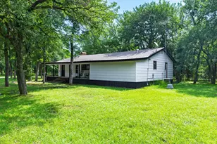 7478 Co Rd 1020, Wolfe City, TX 75496 - Photo 21