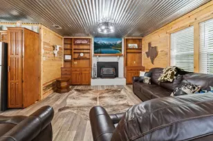 7478 Co Rd 1020, Wolfe City, TX 75496 - Photo 15