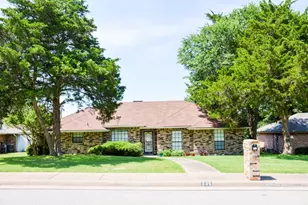 235 N Beltwoods Dr, DeSoto, TX 75115 - Photo 1