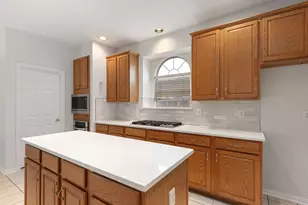 321 Andre Dr, Irving, TX 75063 - Photo 21