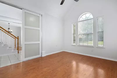 321 Andre Drive, Irving, TX 75063 - Photo 9
