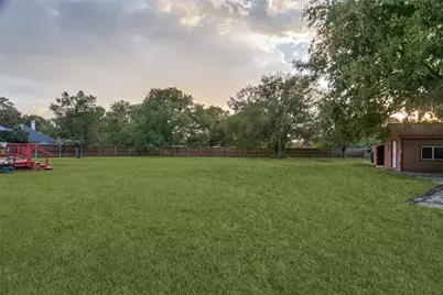 2400 S Bonnie Brae Street, Denton, TX 76207 - Photo 3