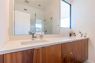 1510 Eastus Dr, Dallas, TX 75208 - Photo 33