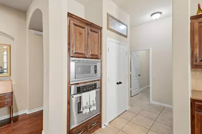516 Magnolia Parkway, Benbrook, TX 76126 - Photo 9
