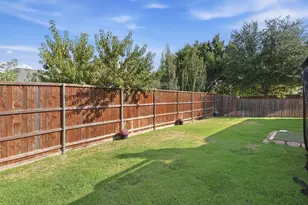 516 Magnolia Pkwy, Benbrook, TX 76126 - Photo 37