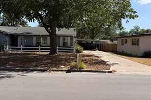 1101 W Chambers St, Cleburne, TX 76033 - Photo 15