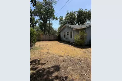1101 W Chambers Street, Cleburne, TX 76033 - Photo 13