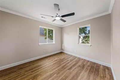 2708 S 2nd Street, Waco, TX 76706 - Photo 31