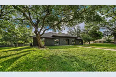 9917 Sandalwood Drive, Woodway, TX 76712 - Photo 1