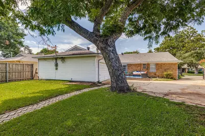 8636 San Souci Drive, Dallas, TX 75238 - Photo 25