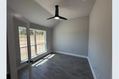 924 Eagles Way, Springtown, TX 76082 - Photo 3