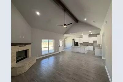 924 Eagles Way, Springtown, TX 76082 - Photo 5
