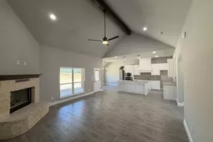 924 Eagles Way, Springtown, TX 76082 - Photo 5