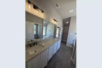 924 Eagles Way, Springtown, TX 76082 - Photo 15