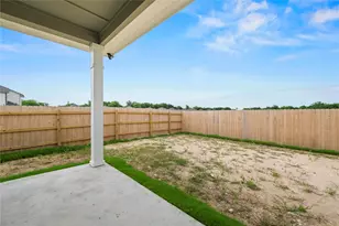 106 Jenjira Wy, McGregor, TX 76657 - Photo 17