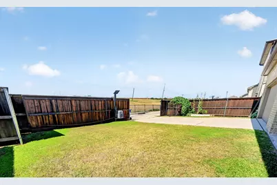 12789 Royal Oaks Lane, Farmers Branch, TX 75234 - Photo 37