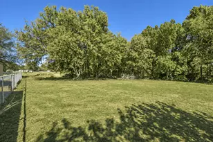 8912 S Hickory Rd, Krum, TX 76249 - Photo 33