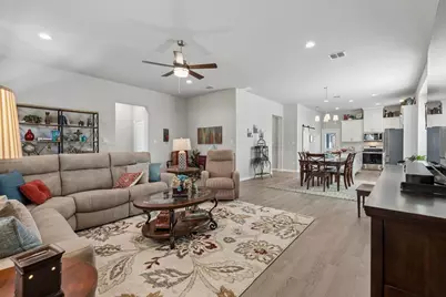 208 W 6th Street, Justin, TX 76247 - Photo 9