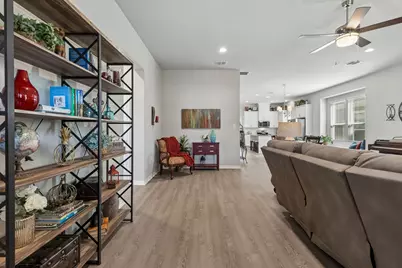 208 W 6th Street, Justin, TX 76247 - Photo 5