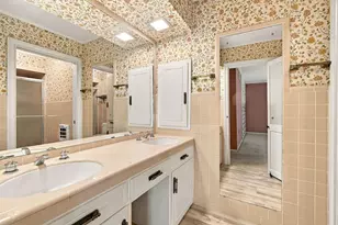 1107 E Walnut St, Hillsboro, TX 76645 - Photo 25