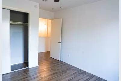2904 S Fielder Road, Arlington, TX 76015 - Photo 17