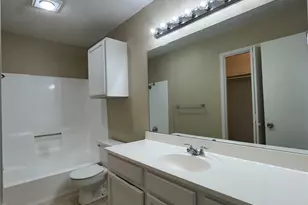 4117 Fossil Ridge Dr, Haltom City, TX 76137 - Photo 9