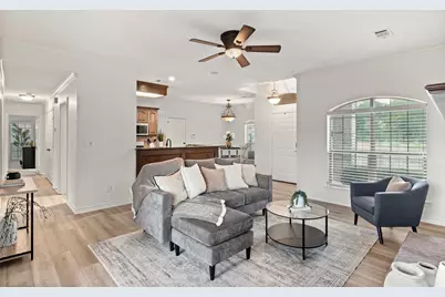 903 E Burnett Street, Ennis, TX 75119 - Photo 7