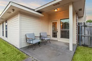 903 E Burnett St, Ennis, TX 75119 - Photo 27