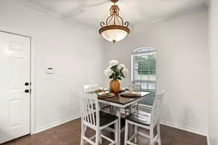 903 E Burnett St, Ennis, TX 75119 - Photo 13