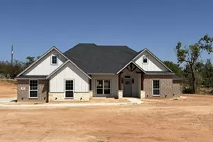 882 Eagles Way, Springtown, TX 76082 - Photo 1