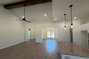 882 Eagles Way, Springtown, TX 76082 - Photo 5