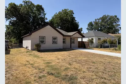 1205 Oak Street, Grand Prairie, TX 75050 - Photo 1