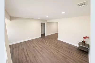 1205 Oak Street, Grand Prairie, TX 75050 - Photo 3