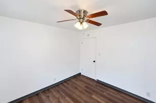 1909 S 53rd St, Temple, TX 76504 - Photo 5