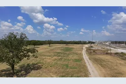 2235 N Interstate 35, Gainesville, TX 76240 - Photo 1