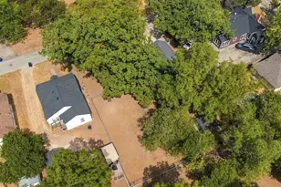703 W Milam St, Ennis, TX 75119 - Photo 33
