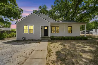 703 W Milam Street, Ennis, TX 75119 - Photo 3