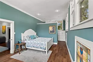 300 W College St, Grapevine, TX 76051 - Photo 21